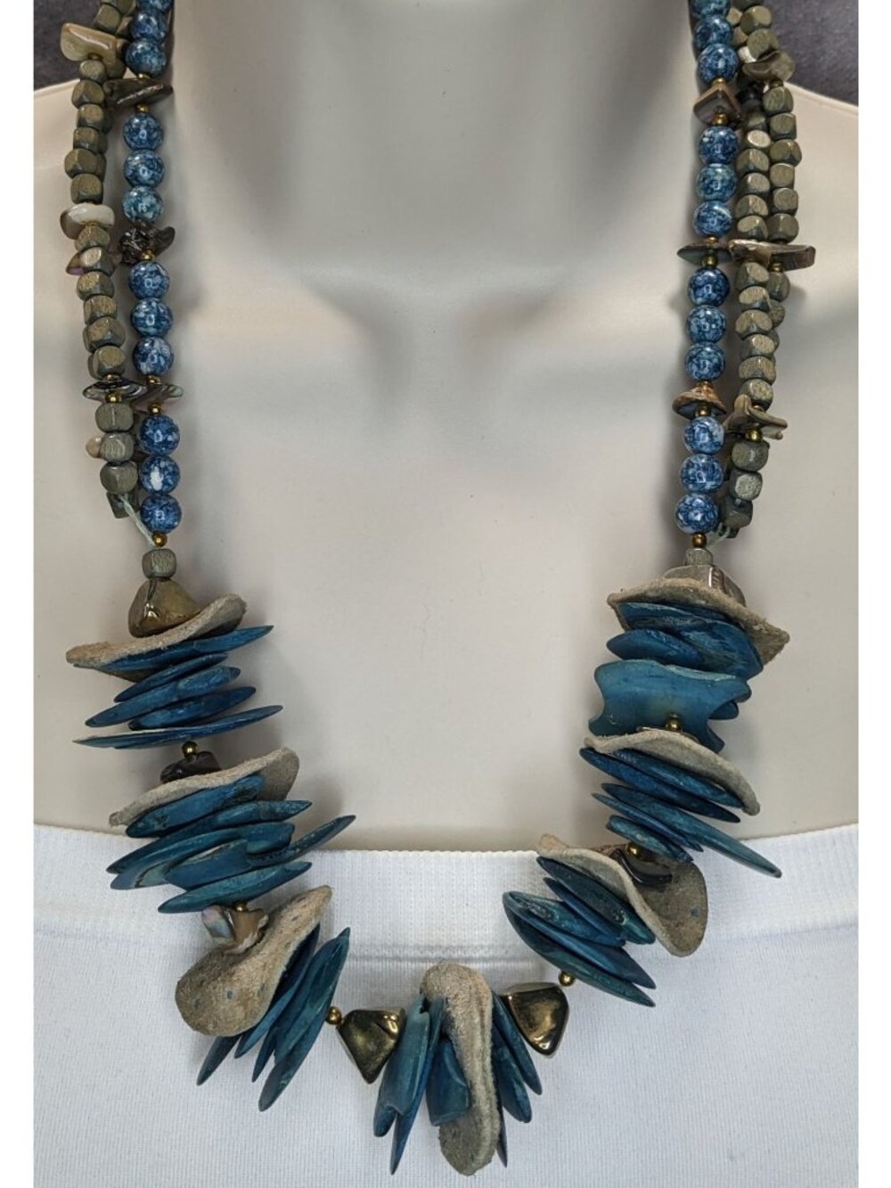 Vintage Bohemian Handmade Necklace With Wood Leather Stone & Shell Accents - Picture 2 of 6